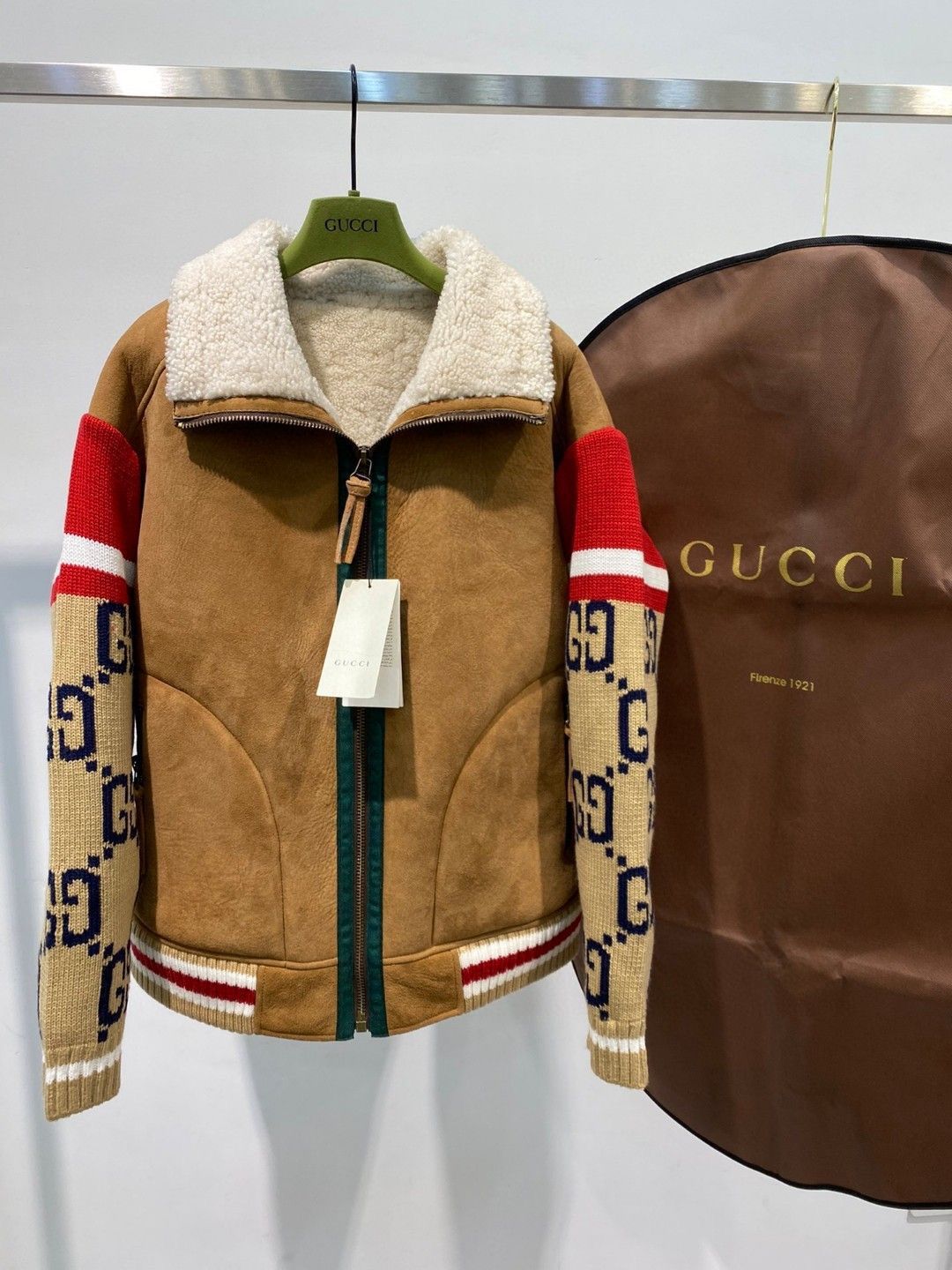 Luxury Winter Jacket Pallet - Image 44
